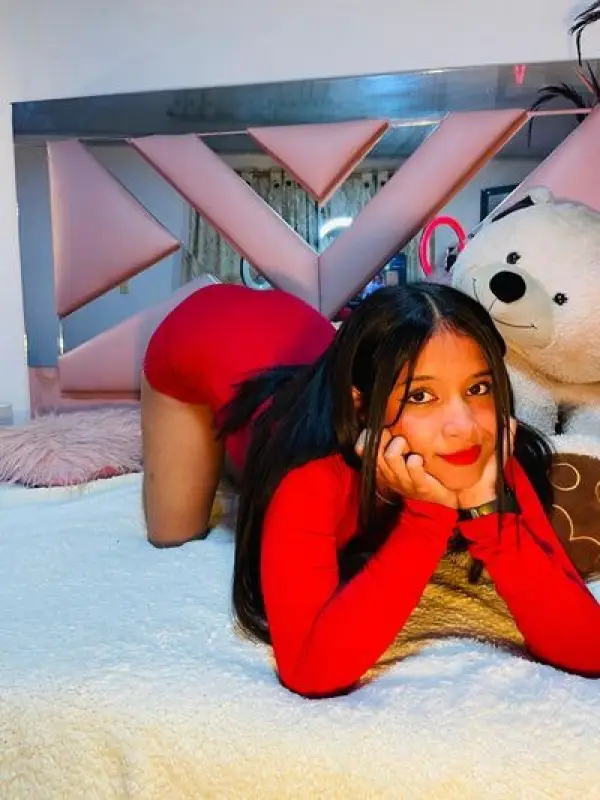 Monika Noida escort